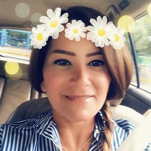 Meet your Posher, Liz